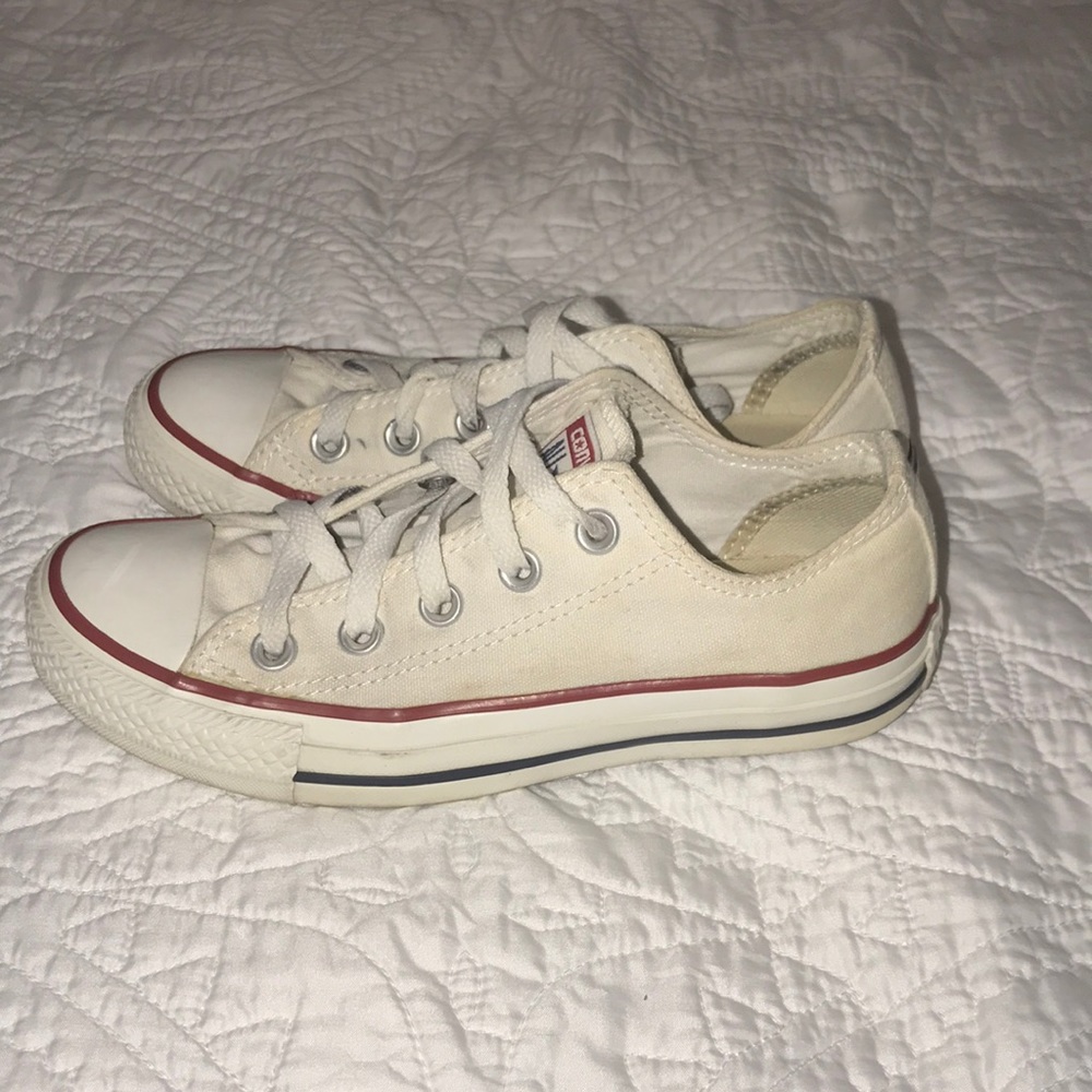 White converse - Picture 4 of 5